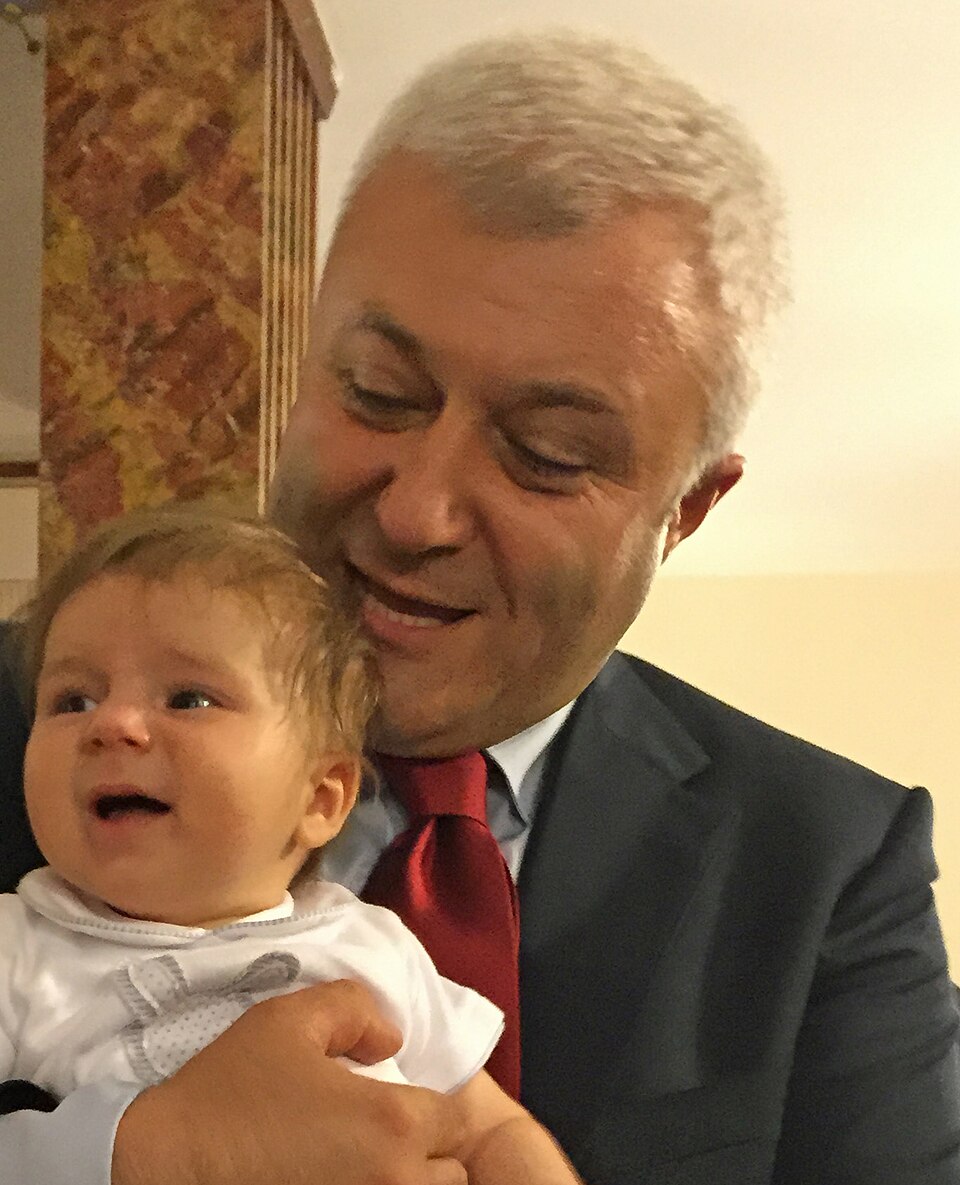 Tuncay Özkan