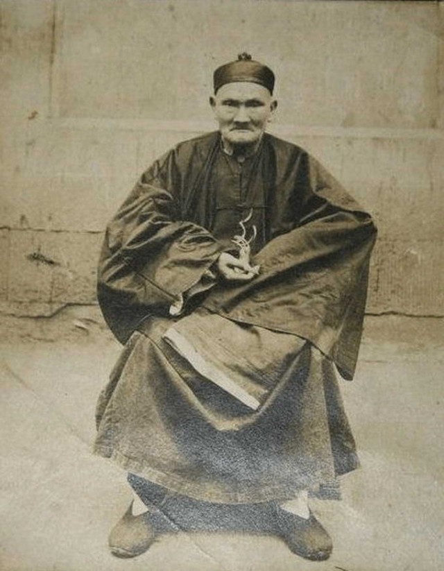 unknown herbalist