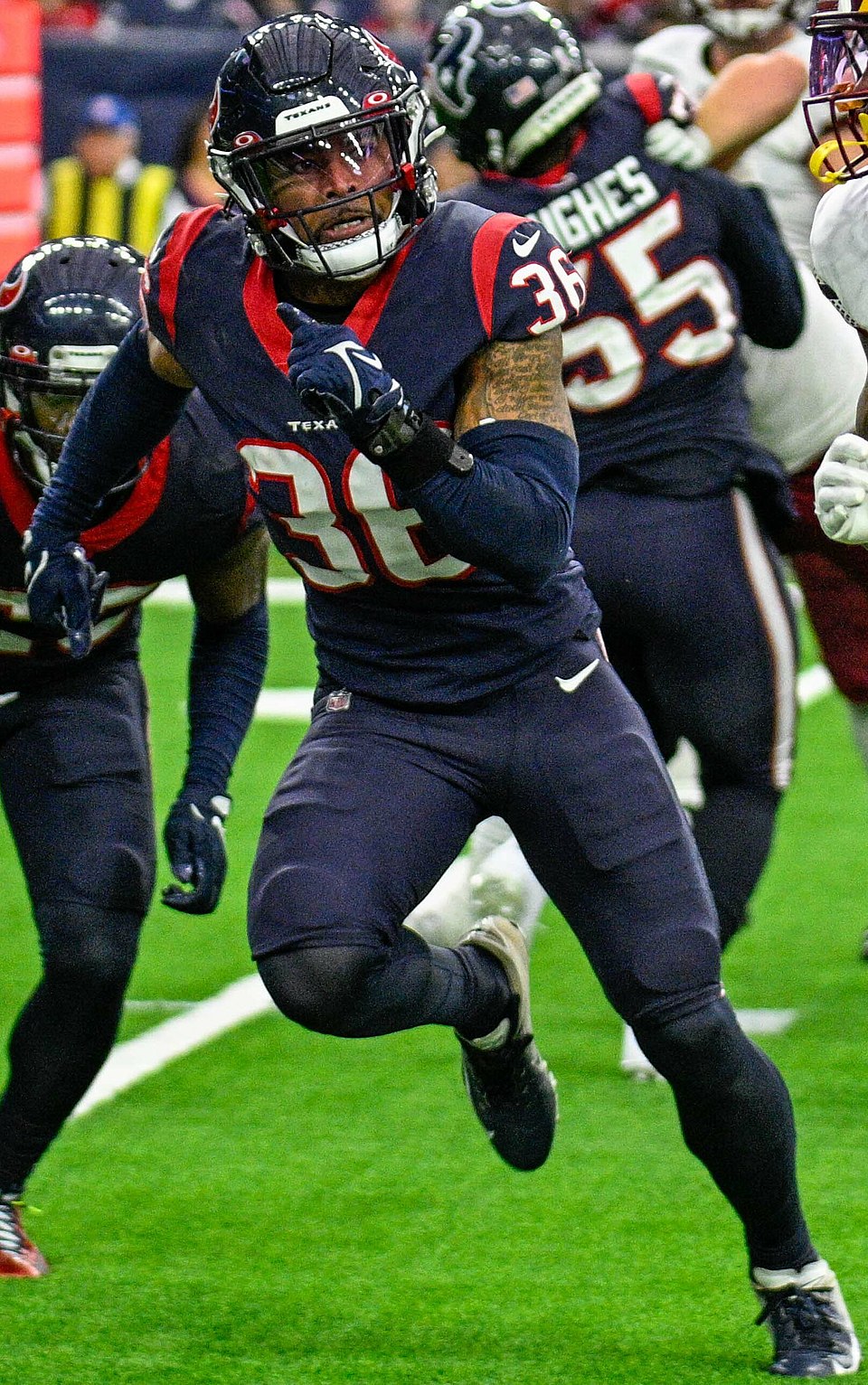 unknown husband of the athlete