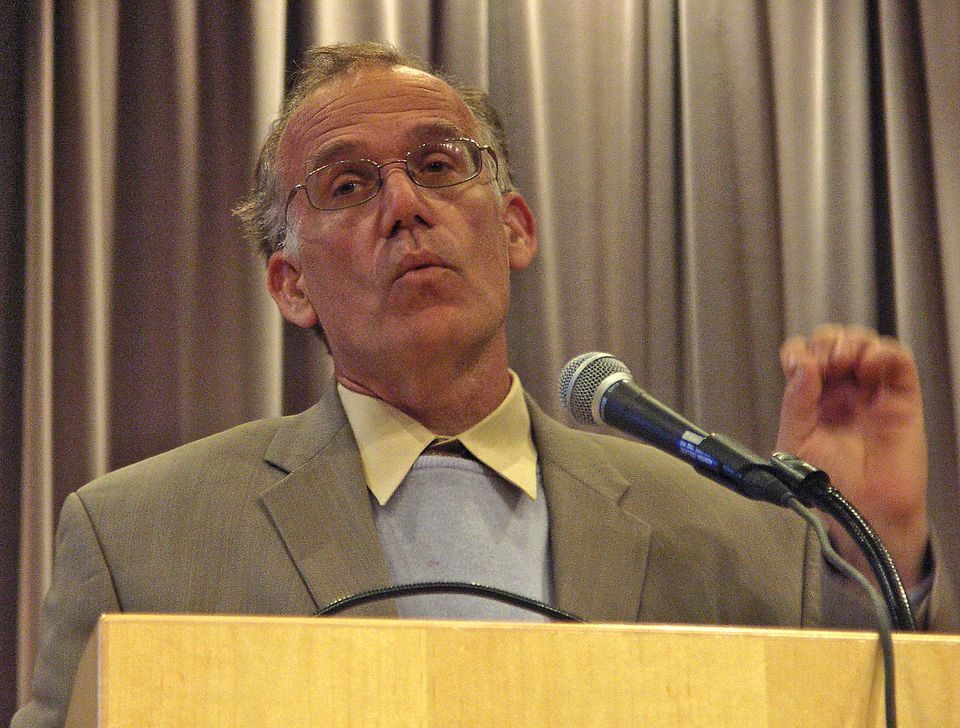 Victor Davis
