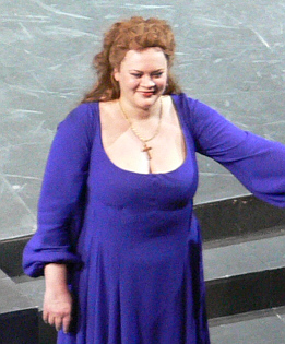 Violeta Urmanas