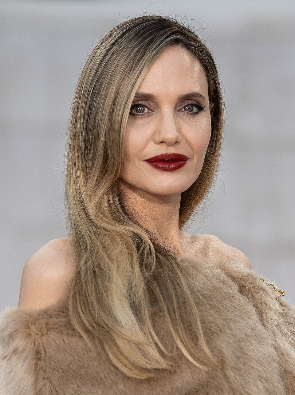 Vivienne Jolie