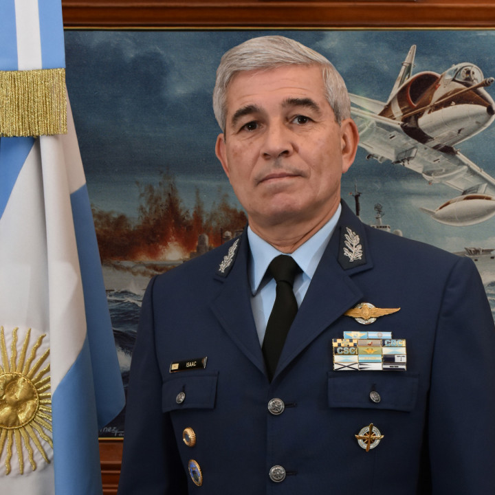 Xavier Julián Isaac