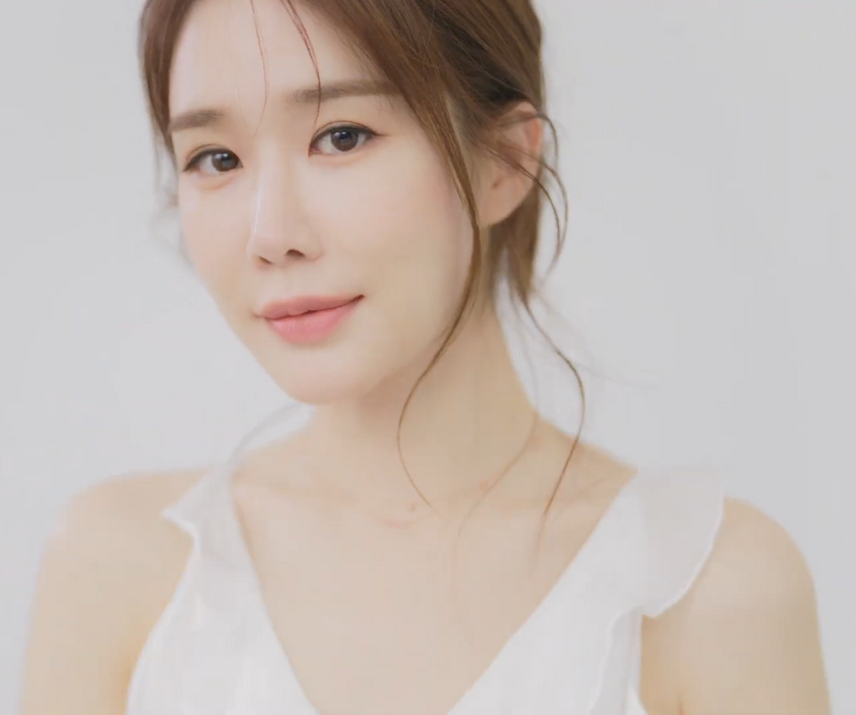 Yoo Ji Na