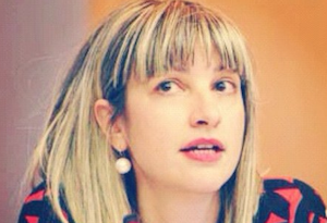 Zizi Papacharissi