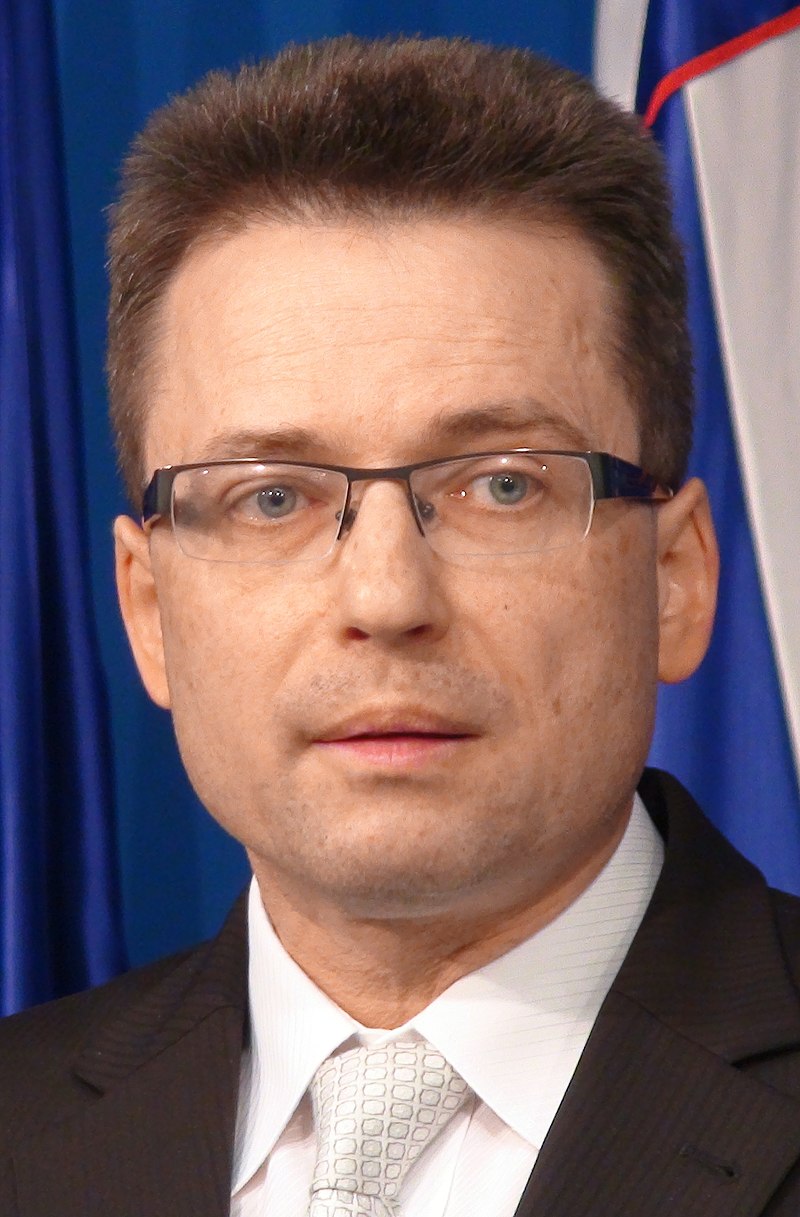 Zvone Černač