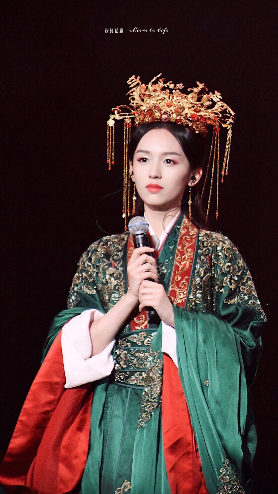 张舒越
