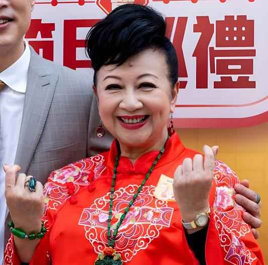 薛家燕